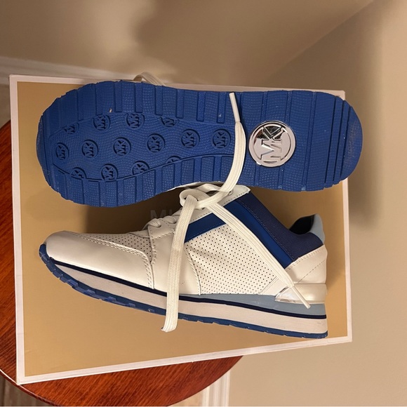 Michael Kors Billie Trainer (New, Size 6) - Picture 4 of 5
